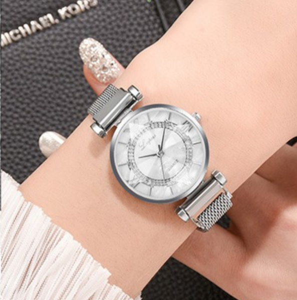 [Bundle for 2 @ RM70] [100% Ready Stock] Fantasy Shine Pearl Diamond Luxury Magnetic Women Watch